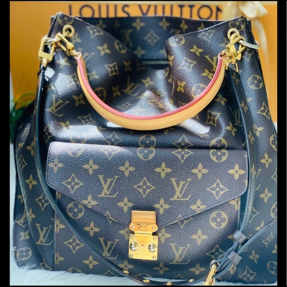 Louis Vuitton Handbags - Louis Vuitton Monogram Hobo Métis